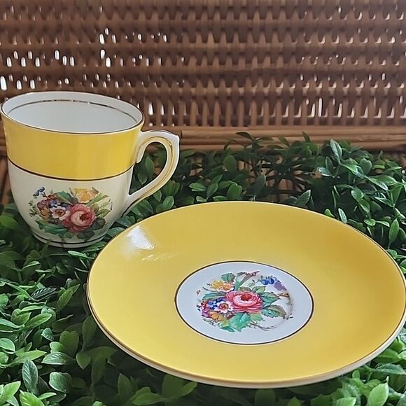 Colclough China Genuine Bone china Made In England Demitasse Cup & Saucer - Picture 1 of 9
